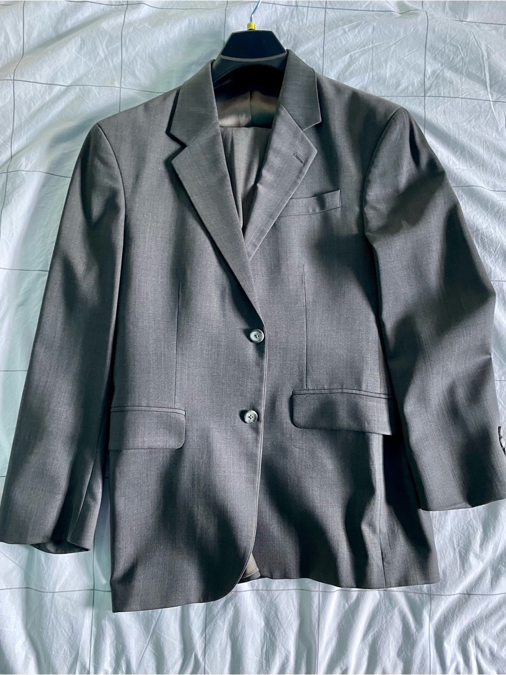 jf j.ferrar Men's Charcoal Gray Two-Button Suit Jacket